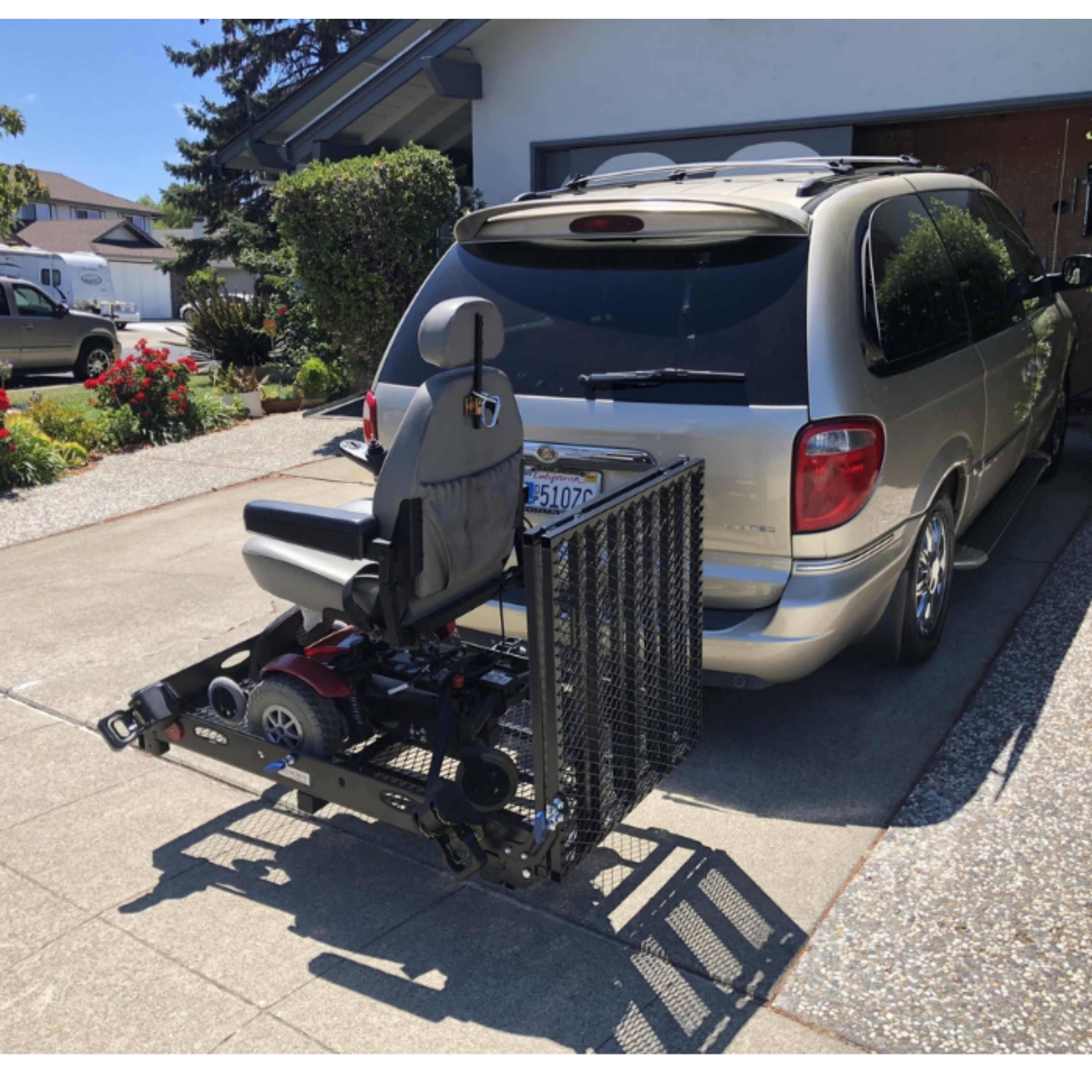 Wheelchair & Scooter Carrier
